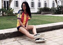 Enlace a La hija de Peter Lim la lía pardísima poniendo este mensaje contra la afición del Valencia y lo borra a los minutos