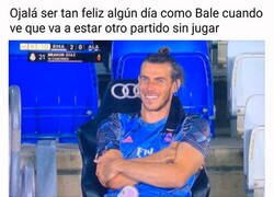 Enlace a Se le ve preocupado al galés