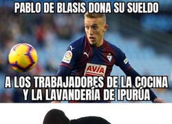 Enlace a Enorme gesto del jugador del Eibar