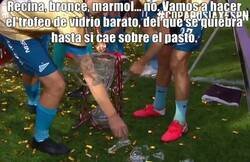 Enlace a No es por excusarlos, ¿pero que clase de vidrio es este?