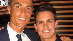 Enlace a Atención al ridículo monumental que ha hecho Edu Aguirre intentando dar una exclusiva del Rey fugado Juan Carlos I