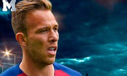 Enlace a Arthur se despide a lo grande cometiendo esta ilegalidad. Acaba de dejar a Ronaldinho en pañales