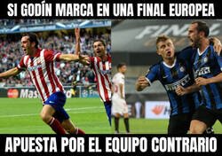 Enlace a Godín no tiene suerte en las finales