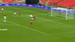 Enlace a Golazo de Aubameyang celebración para Black Panther. Enorme.