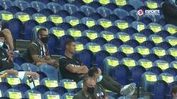 Enlace a El llamado de atención por no usar la máscara en las gradas. Este si es un lider.