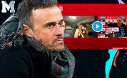 Enlace a El surrealista momento vivido en rueda de prensa con Luis Enrique y la novia de un periodista en el turno de pregunta