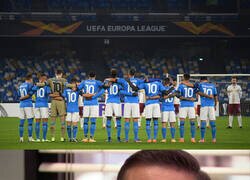Enlace a El homenaje del Napoli a Maradona en la comeptición que conquistó