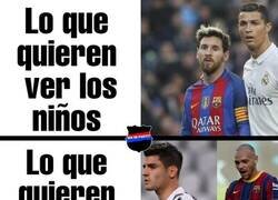 Enlace a Dos leyendas y al lado unos tales Messi y Cr7