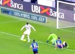 Enlace a Apuesto lo que sea a que si está en offiside, lo mete