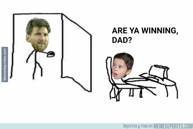 1123892 - Los hijos de Messi cuando llega a casa