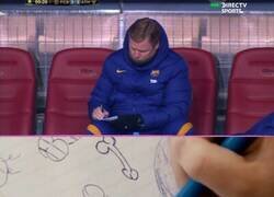 Enlace a ¿Pero qué está anotando Koeman?