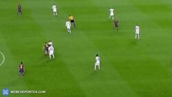 Enlace a Este caño de Iniesta a Thiago Motta.. uno de los más infravalorados de la historia