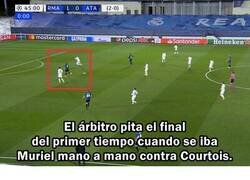 Enlace a ¿Creen que es coincidencia que en todos los partidos del Madrid pasen detallitos como estos?