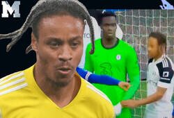 Enlace a Fair Play, por favor. Bobby Reid intenta desatarle los guantes a Mendy durante un córner