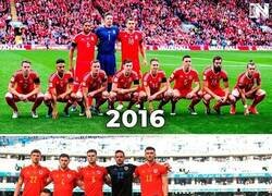 Enlace a Gales continúa su tradición de las fotos descompensadas