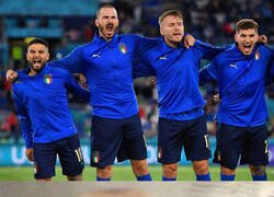 Enlace a Nadie lo siente más que ellos