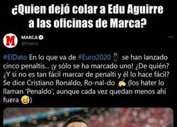 Enlace a El Marca le escribe una melosa carta de amor a Cristiano por literalmente meter un gol de penalti. Que baja ha dejado la vara el luso...