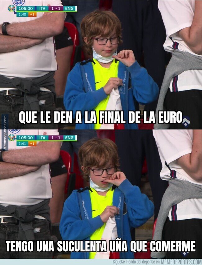 1139659 - La curiosa imagen que enfocaron en la grada