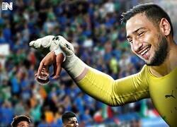 Enlace a Donnarumma se agigantó ante los niños