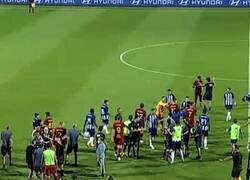 Enlace a Por fin algo a la altura de Mourinho