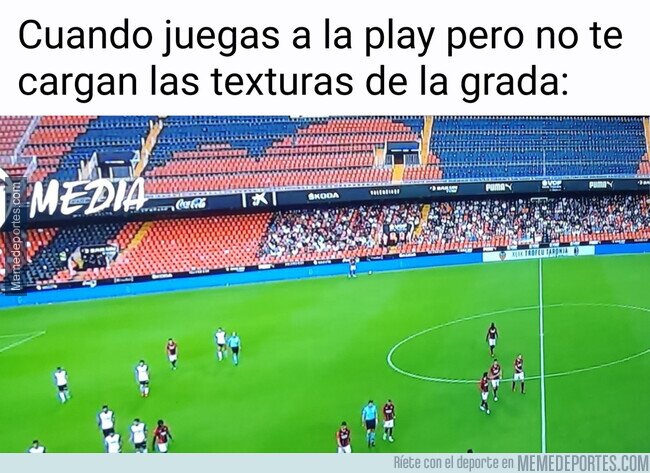 1141335 - Aforo limitado pero todos bien juntitos