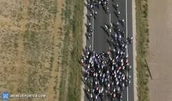 Enlace a Caída masiva en la etapa 5 de La Vuelta a España