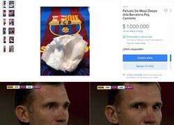 Enlace a Alguien está vendiendo n internet el pañuelo de la despedida de Messi