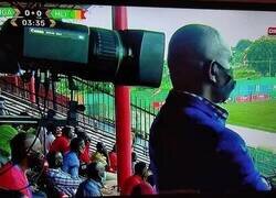 Enlace a Uganda. No trates de entenderlo.