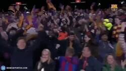 Enlace a Los fans del Barcelona celebrando que el Bayern solo les ha marcado 3