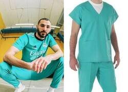 Enlace a Un uniforme que encaja muy bien con eso de los partes médicos