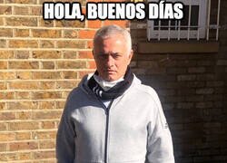 Enlace a Menudas pintas se gasta el Mou