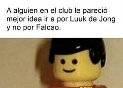 Enlace a Al menos es más peligroso que Neymar en el área