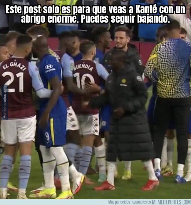 1145270 - No ignores al Kanté abrigo largo