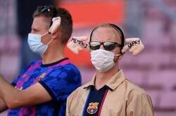 Enlace a Por las calles de Barcelona hay un genio del merchandising