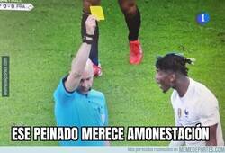 Enlace a El árbitro no quiso ni mirar