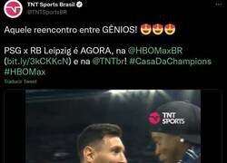 Enlace a Fuertes críticas de aficionados del Barça a Ronaldinho por hacer esto antes del partido del PSG