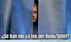 Enlace a Noche complicada para Mou