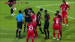 Enlace a ¿Y como le va a James en Qatar?