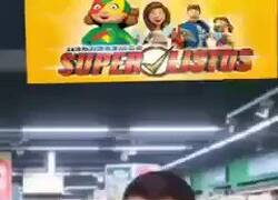 Enlace a Martes y Miércoles, goleando en Champions, los demás días, trabaja en el Supermercado.