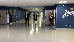 Enlace a Los jugadores del Zenit saliendo al campo con perritos que quieren ser adoptados. Esto debería ser más costumbre.