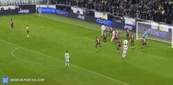 Enlace a El gol olímpico de Cuadrado contra el Genoa.