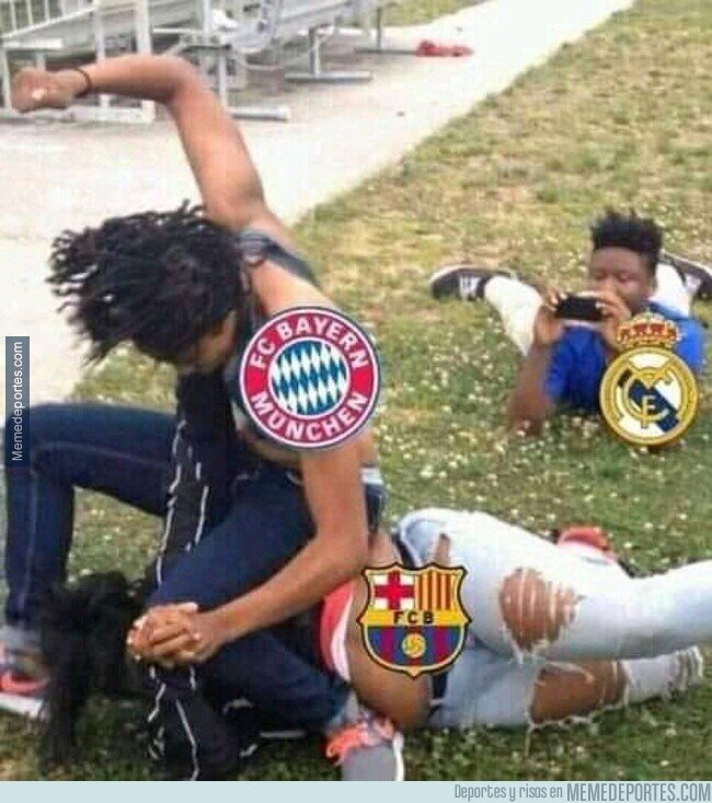 1150517 - Los Madridistas disfrutando del show