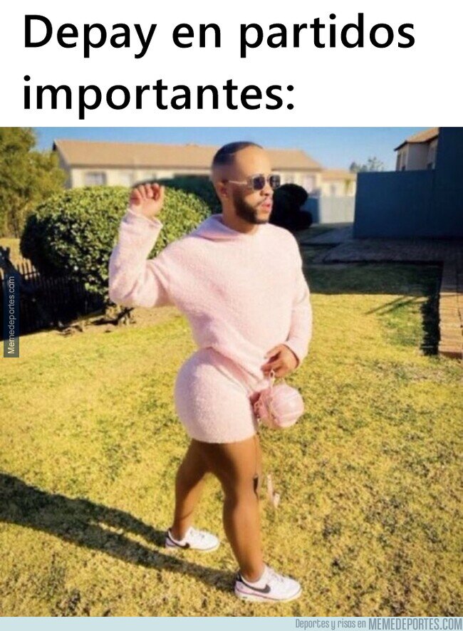 1150725 - Debe ser que le faltan tatuajes