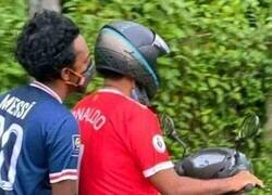 Enlace a Amistad/rivalidad que duran para siempre.