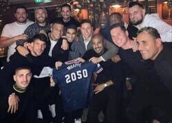 Enlace a Encerrona en París