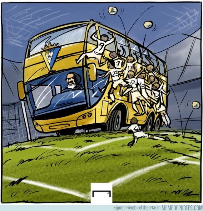 1151542 - El Madrid se estrella contra el autobus cadista