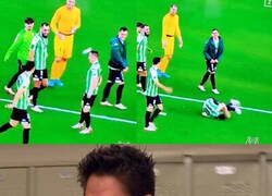 Enlace a Guardado 'imita' a Joan Jordan tras la reanudación