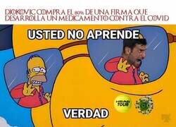 Enlace a Djokovic hacienod de las suyas