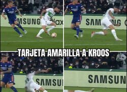 Enlace a El árbitro del Elche-Madrid estuvo despistado