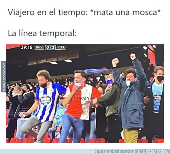 1153689 - Un aficionado con la camiseta del Depor celebrando un gol del Celta